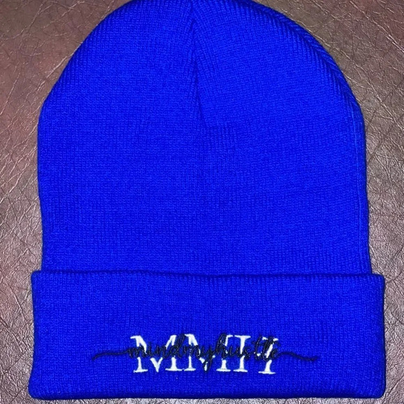 Beanie knitted hat Winter - Picture 1 of 8